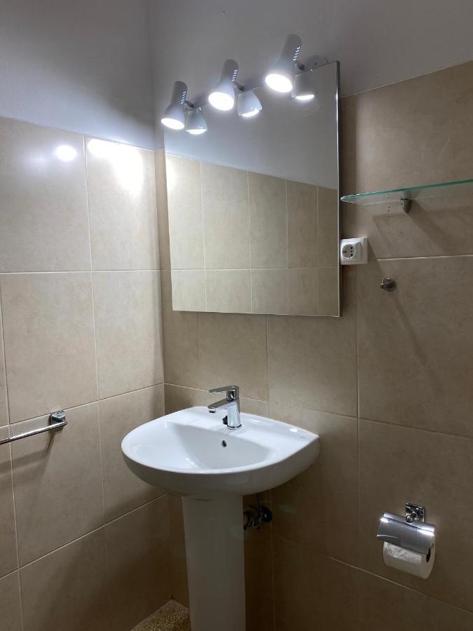 Atico Con Terraza